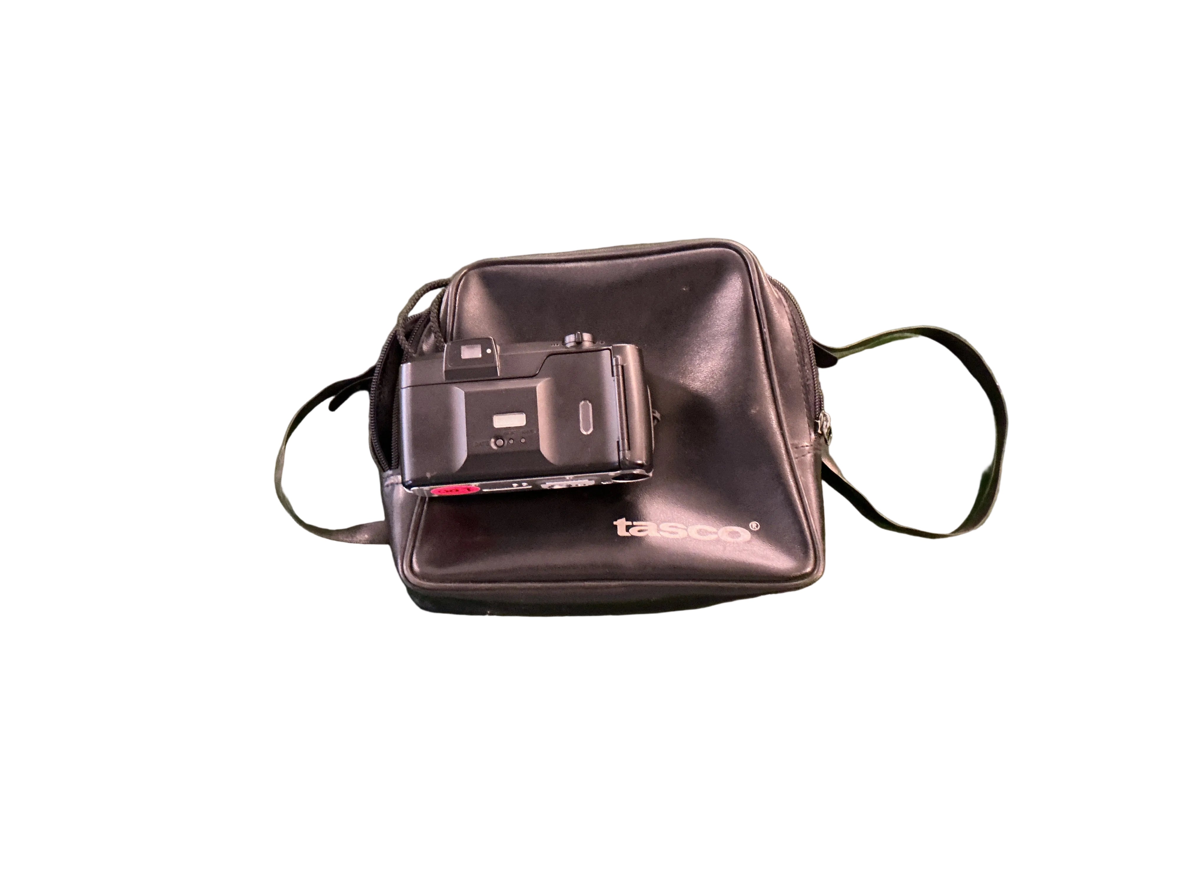 Pentax IQZoom 115V 35mm Point and shoot camera w/ Bag and manuals