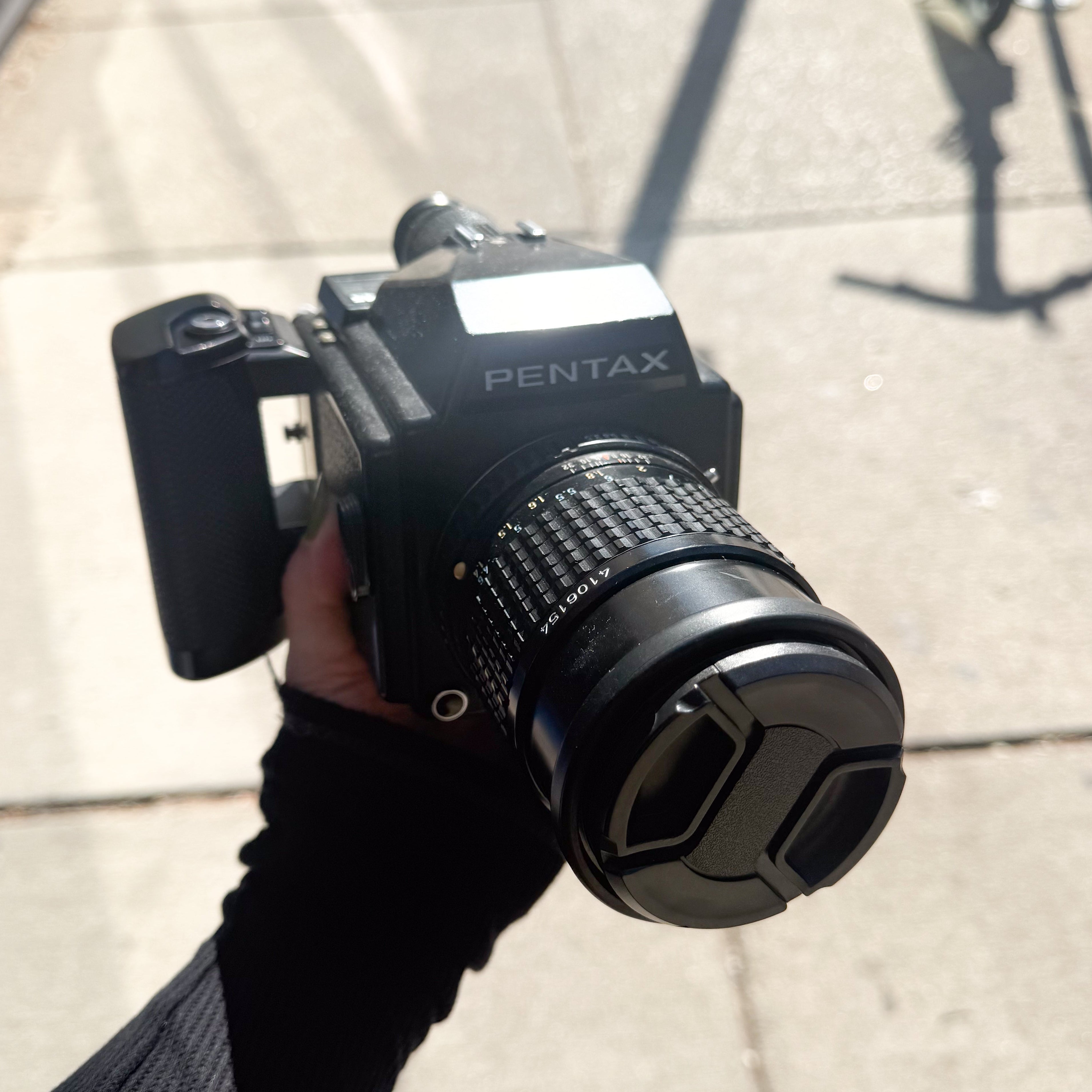Pentax 645 Film Camera + SMC A 150mm f/3.5 + 120 Back Japan